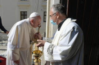 5-Apostolic Journey to Slovakia: Meeting with Bishops, Priests, Religious, Consecrated Persons, Seminarians, Catechists