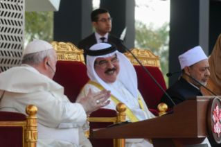 0-Viagem Apostólica ao Reino do Bahrein: Conclusão do "Bahrain Forum for Dialogue: East and West for Human Coexistence"
