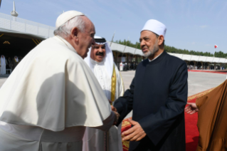 4-Viaggio Apostolico nel Regno del Bahrein: Chiusura del "Bahrain Forum for Dialogue: East and West for Human Coexistence" 