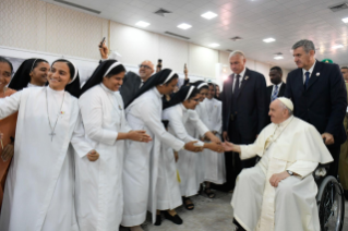 2-Viagem Apostólica ao Reino do Bahrein: Encontro com os Jovens 