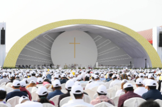 1-Voyage apostolique au Saint-Père au Royaume de Bahreïn : Messe 