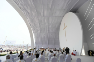 13-Viaggio Apostolico nel Regno del Bahrein: Santa Messa 