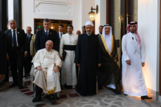 1-Voyage apostolique au Royaume de Bahreïn : Rencontre avec les membres du « Muslim Council of Elders » 