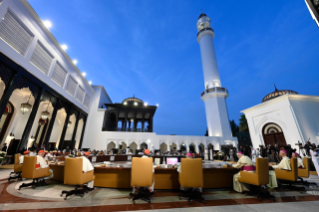 17-Voyage apostolique au Royaume de Bahreïn : Rencontre avec les membres du « Muslim Council of Elders » 