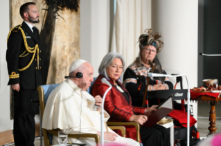 13-Viagem Apostólica ao Canadá: Encontro com as Autoridades civis, com os Representantes das populações indígenas e com o Corpo Diplomático