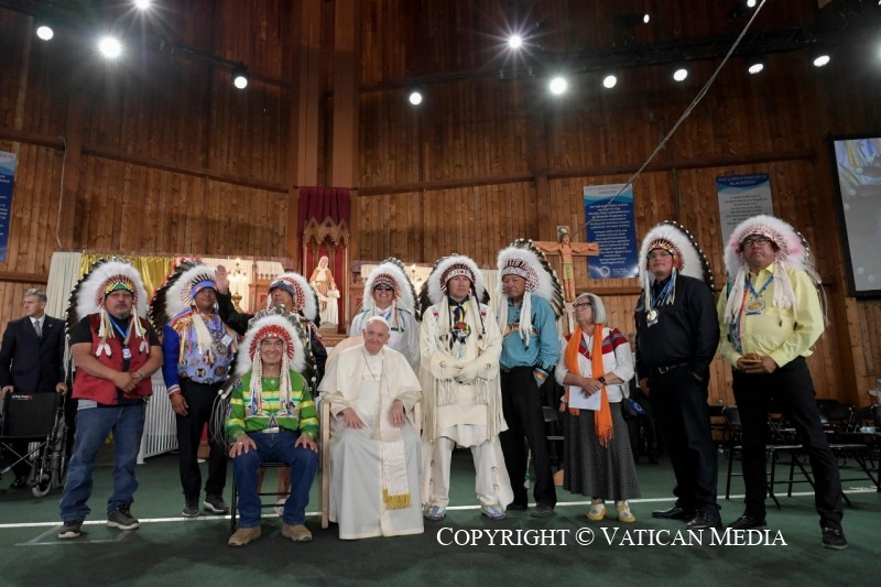 El Papa, con los pueblos indígenas