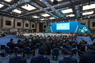 11-Viaje apostólico a Kazajistán: Lectura de la Declaración final y clausura del Congreso