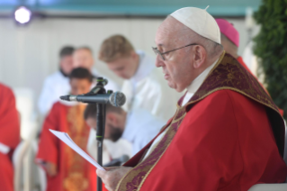 9-Apostolic Journey to Kazakhstan: Holy Mass 