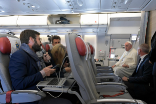 1-Apostolische Reise nach Kasachstan: Pressekonferenz mit dem Heiligen Vater auf dem Rückflug nach Rom