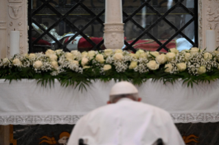 14-Pastoral Visit to L'Aquila: Angelus and Rite for the Opening of the Holy Door