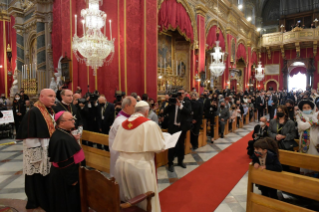 10-Viaje apostólico a Malta: Visita a la Gruta de San Pablo