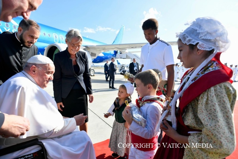 Papa Francisco inicia viagem apostólica a Marselha