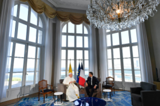 5-Viaggio Apostolico a Marsiglia: Incontro con il Presidente della Repubblica  