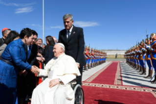 3-Viaje apostólico a Mongolia: Ceremonia de despedida