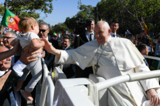 6-Viaje apostólico a Portugal: Ceremonia de acogida