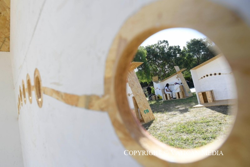 5-Apostolische Reise nach Portugal: Beichtgelegenheit f&uuml;r Jugendliche WJT-Teilnehmer