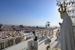 5-Apostolic Journey to Portugal: Holy Mass for World Youth Day  