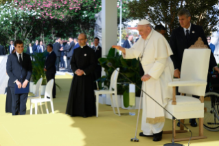 12-Viagem Apostólica a Portugal: Encontro com os jovens universitários