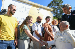 24-Viaggio Apostolico in Portogallo: Incontro con i giovani universitari  