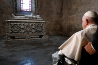 3-Viagem Apostólica a Portugal: Vésperas com os Bispos, os Sacerdotes, os Diáconos, os Consagrados, as Consagradas, os Seminaristas e os Agentes da Pastoral 