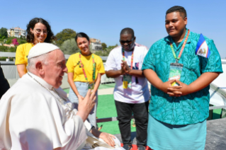 4-Apostolic Journey to Portugal: Meeting with the Volunteers of Wyd 