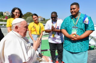 4-Voyage apostolique au Portugal : Rencontre avec les volontaires des JMJ 