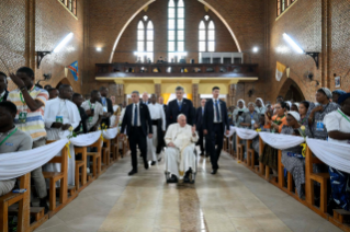 6-Apostolic Journey to the Democratic Republic of Congo: Prayer Meeting with Priests, Deacons, Consecrated Persons and Seminarians  