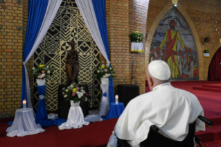 18-Viaje apostólico a la República Democrática del Congo: Encuentro de oración con los obispos, sacerdotes, religiosos y religiosas, seminaristas