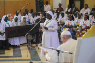 7-Voyage apostolique au Soudan du Sud : Rencontre avec les évêques, les prêtres, les diacres, les personnes consacrées et les séminaristes 