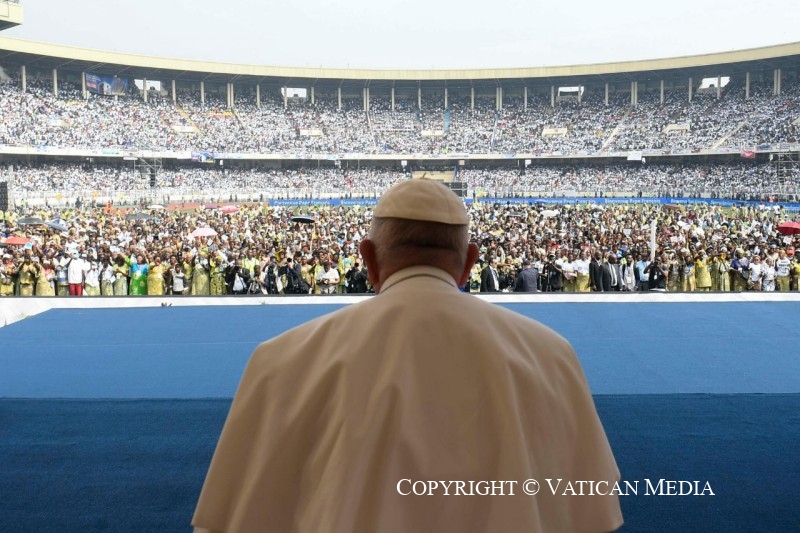 El 'mago Bergoglio', con casi cien mil almas