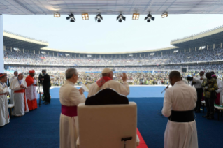 15-Viaggio Apostolico nella Repubblica Democratica del Congo: Incontro con i giovani e con i catechisti 