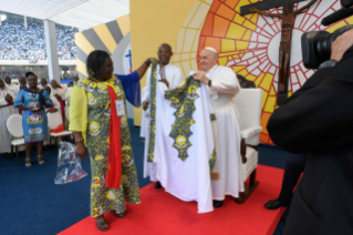16-Apostolische Reise in die Demokratische Republik Kongo: Begegnung mit Jugendlichen und Katechisten 