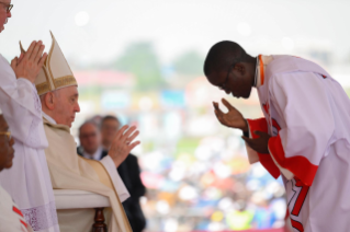8-Viaggio Apostolico nella Repubblica Democratica del Congo: Santa Messa 