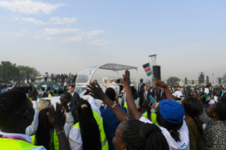 0-Apostolic Journey to South Sudan: Holy Mass  