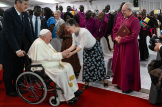 8-Apostolic Journey to South Sudan: Meeting with internally displaced Persons