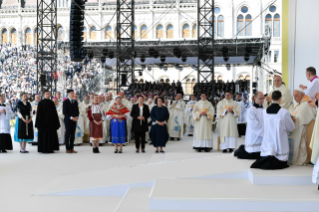 12-Apostolic Journey to Hungary: Holy Mass