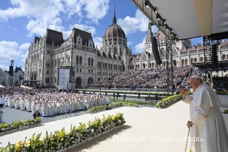 Voyage apostolique en Hongrie : Regina Caeli Cq5dam.web.800.800