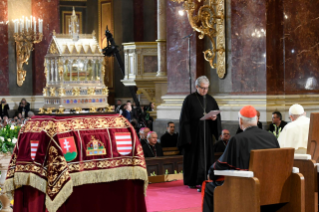 12-Viaje apostólico a Hungría: Encuentro con los obispos, sacerdotes, diáconos, consagrados, consagradas, seminaristas y agentes pastorales