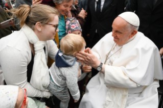 32-Viagem Apostólica à Hungria: Encontro com os Bispos, os Sacerdotes, os Diáconos, os Consagrados, as Consagradas, os Seminaristas e os Agentes da Pastoral 