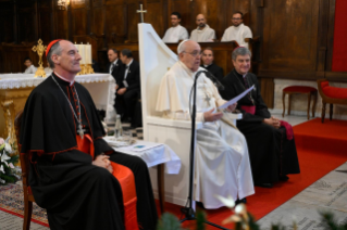 4-Viagem Apostólica a Ajácio: Oração do Ângelus com os Bispos, Sacerdotes, Diáconos, Consagrados e Consagradas e Seminaristas