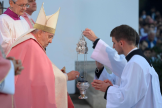 10-Viaggio Apostolico ad Ajaccio: Santa Messa