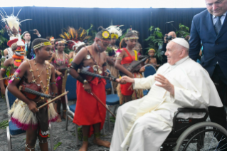 10-Viaje apostólico a Papúa Nueva Guinea: Encuentro con las autoridades, la sociedad civil y el cuerpo diplomático 