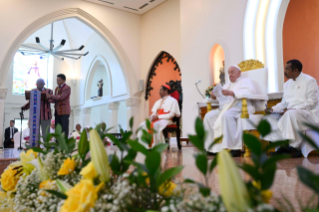 17-Viaggio Apostolico a Timor Leste: Incontro con i Vescovi, i Sacerdoti, i Diaconi, i Consacrati, le Consacrate, i Seminaristi e i Catechisti  