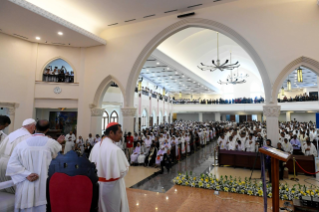 24-Viaggio Apostolico a Timor Leste: Incontro con i Vescovi, i Sacerdoti, i Diaconi, i Consacrati, le Consacrate, i Seminaristi e i Catechisti  