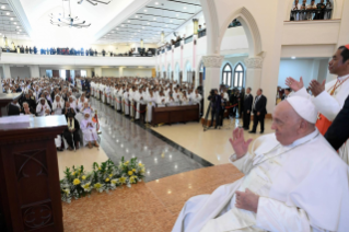 26-Viaggio Apostolico a Timor Leste: Incontro con i Vescovi, i Sacerdoti, i Diaconi, i Consacrati, le Consacrate, i Seminaristi e i Catechisti  