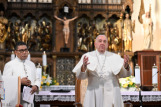 11-Viaje apostólico a Indonesia: Encuentro con obispos, sacerdotes, diáconos, personas consagradas, seminaristas y catequistas 