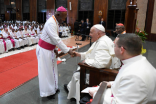 3-Viaje apostólico a Papúa Nueva Guinea: Encuentro con los obispos de Papúa Nueva Guinea y de las Islas Salomón, sacerdotes, diáconos, personas consagradas, seminaristas y catequistas  