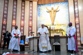 8-Viaje apostólico a Papúa Nueva Guinea: Encuentro con los obispos de Papúa Nueva Guinea y de las Islas Salomón, sacerdotes, diáconos, personas consagradas, seminaristas y catequistas  