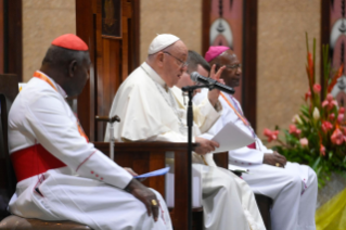 22-Viaje apostólico a Papúa Nueva Guinea: Encuentro con los obispos de Papúa Nueva Guinea y de las Islas Salomón, sacerdotes, diáconos, personas consagradas, seminaristas y catequistas  