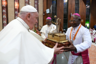 18-Viaje apostólico a Papúa Nueva Guinea: Encuentro con los obispos de Papúa Nueva Guinea y de las Islas Salomón, sacerdotes, diáconos, personas consagradas, seminaristas y catequistas  